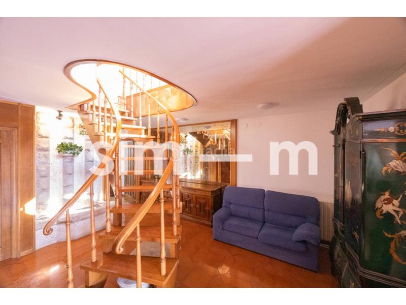 Foto 9b50689f-32b8-4881-9515-a2c79cc6fe40. Zweistöckige wohnung mit heizung parking in Nord Vic Foto 9b50689f-32b8-4881-9515-a2c79cc6fe40. Zweistöckige wohnung mit heizung parking in Nord Vic