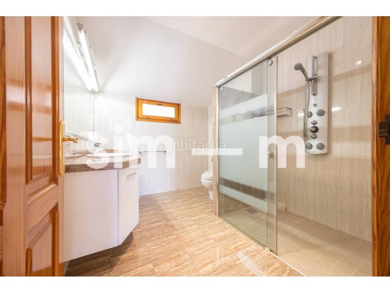 Foto e5279a12-8d3b-46bc-a33a-134f4ff1d7b9. Zweistöckige wohnung mit heizung parking in Nord Vic Foto e5279a12-8d3b-46bc-a33a-134f4ff1d7b9. Zweistöckige wohnung mit heizung parking in Nord Vic