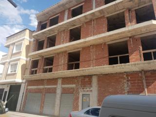 Edifici a Albatera. Obra parada en albatera, alicantealacant Edifici a Albatera. Obra parada en albatera, alicantealacant