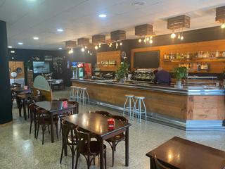Traspaso Local Comercial Ca la madrona. Restaurante en traspaso en rocafonda Traspaso Local Comercial Ca la madrona. Restaurante en traspaso en rocafonda