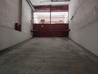 Aparcament cotxe a Sector V. Plaza de parking con trastero Aparcament cotxe a Sector V. Plaza de parking con trastero