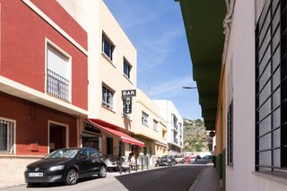 Andere Immobilien in Calle alfondeguilla, 27. Vivienda y local comercial Andere Immobilien in Calle alfondeguilla, 27. Vivienda y local comercial