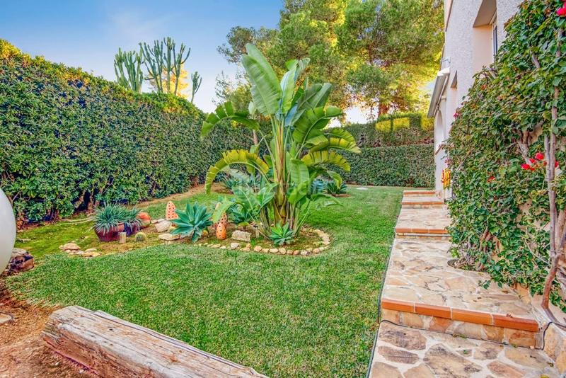 Foto 29a4626b-a522-4b72-95cf-2e4d23b0b963. Chalet con riscaldamento parcheggio piscina in Cap Martí - El Tossalet - Pinomar Xàbia Foto 29a4626b-a522-4b72-95cf-2e4d23b0b963. Chalet con riscaldamento parcheggio piscina in Cap Martí - El Tossalet - Pinomar Xàbia