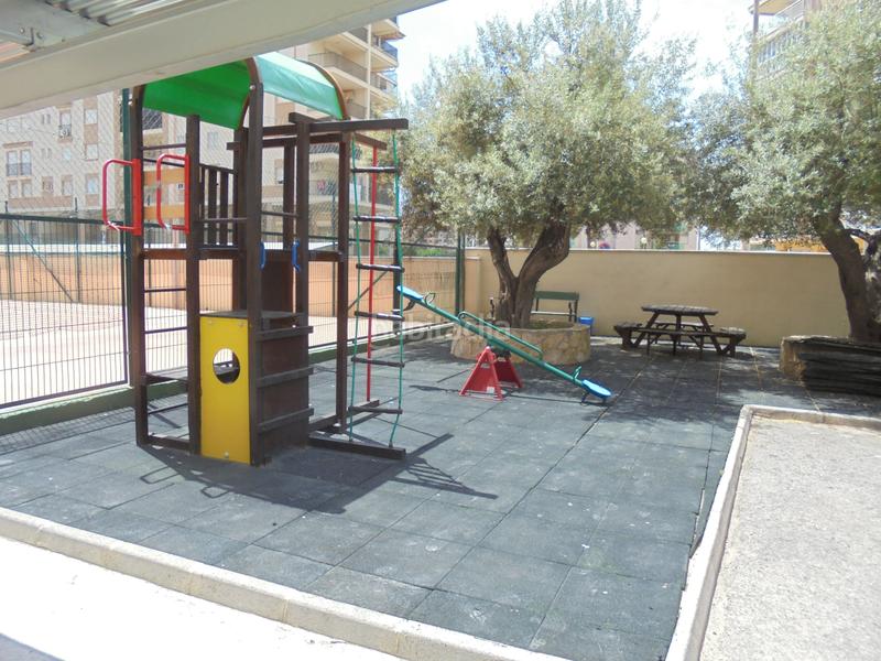 Foto 8f6c7fc5-cbd0-4e97-88e2-e562790def09. Lloguer apartament amb calefacció aparcament piscina a Benicasim / Benicàssim Foto 8f6c7fc5-cbd0-4e97-88e2-e562790def09. Lloguer apartament amb calefacció aparcament piscina a Benicasim / Benicàssim