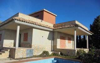Chalet in Llanera de Ranes Chalet in Llanera de Ranes