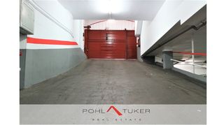Alquiler Parking coche Carrer miquel servet. Peke o 2 motos en primera planta Alquiler Parking coche Carrer miquel servet. Peke o 2 motos en primera planta