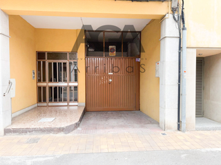 Car parking Santa maria. 7 plazas de parking 4 de moto y 2 trasteros Car parking Santa maria. 7 plazas de parking 4 de moto y 2 trasteros
