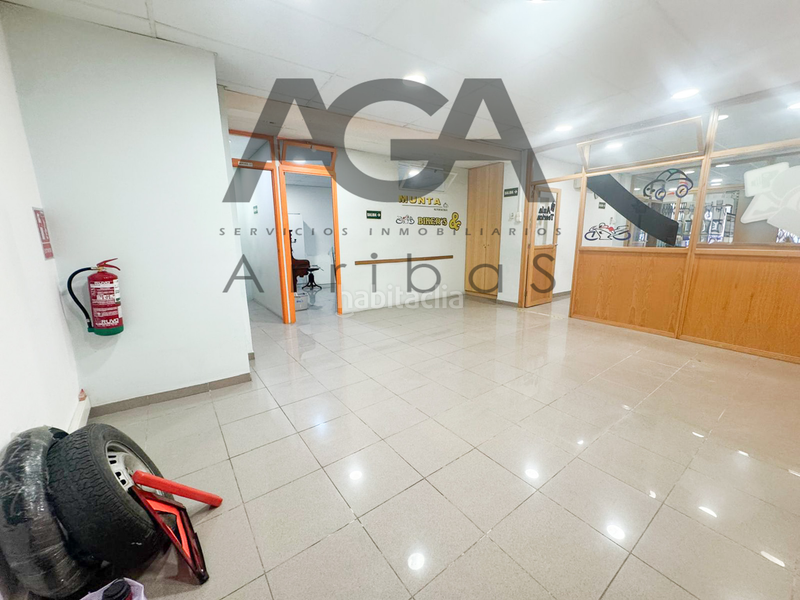 Foto 1e3bd0f7-3088-4b52-8e40-3433c5cce7e0. Local comercial a Progrés - Pep Ventura Badalona Foto 1e3bd0f7-3088-4b52-8e40-3433c5cce7e0. Local comercial a Progrés - Pep Ventura Badalona