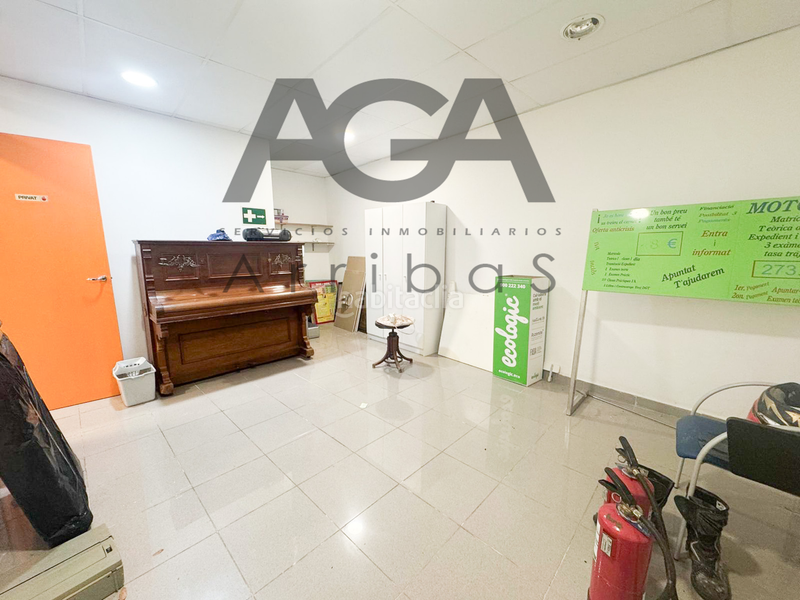 Foto f4bfc455-af36-4e94-bfcd-1fb3b0e78d29. Local comercial a Progrés - Pep Ventura Badalona Foto f4bfc455-af36-4e94-bfcd-1fb3b0e78d29. Local comercial a Progrés - Pep Ventura Badalona