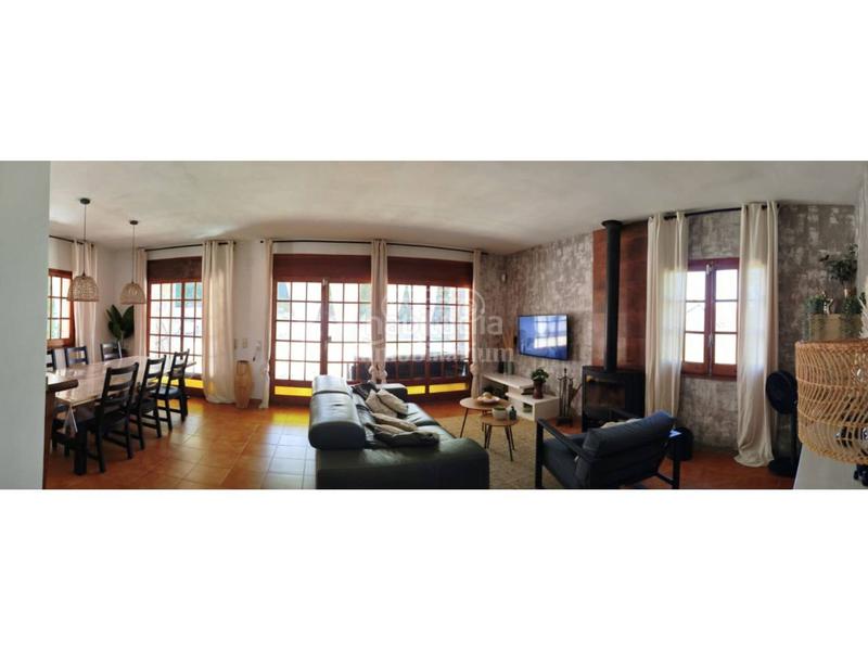 Foto efbb5431-1bb7-4d80-af0c-056d315a095e. Casa  en venta en puigventos. en Centre Vidreres Foto efbb5431-1bb7-4d80-af0c-056d315a095e. Casa  en venta en puigventos. en Centre Vidreres