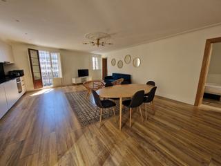 Rent Flat  Plaça de sant jaume. Se alquila piso actualizado con 3 suites Rent Flat  Plaça de sant jaume. Se alquila piso actualizado con 3 suites