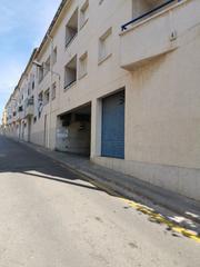 Lloguer Aparcament cotxe a Carrer de llavià i serra 2. Plaza de garaje 16 metros Lloguer Aparcament cotxe a Carrer de llavià i serra 2. Plaza de garaje 16 metros