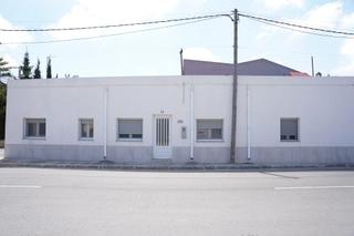 Casa a Deltebre. Casa con gran potencial en deltebre, zona exterior con barbacoa Casa a Deltebre. Casa con gran potencial en deltebre, zona exterior con barbacoa