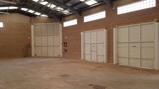 Alquiler Nave industrial en Santa Bàrbara. Nave bien ubicada en santa bárbara, 230 m2, 1 aseo. 3 puertas d Alquiler Nave industrial en Santa Bàrbara. Nave bien ubicada en santa bárbara, 230 m2, 1 aseo. 3 puertas d