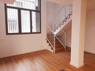 Dúplex en Carrer miquel servet, 170. Oportunidad obra nueva Dúplex en Carrer miquel servet, 170. Oportunidad obra nueva