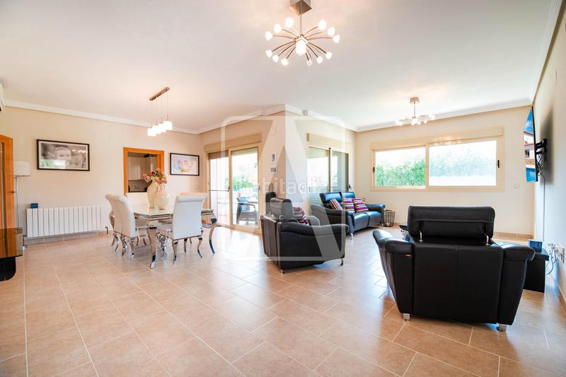 Foto 43d77db4-aabf-4b49-a651-ec6a5f172026. Chalet avec chauffage parking piscine dans Carrió - La Merced - Los Pinos Calp Foto 43d77db4-aabf-4b49-a651-ec6a5f172026. Chalet avec chauffage parking piscine dans Carrió - La Merced - Los Pinos Calp