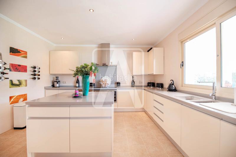 Foto 5be50320-56b9-4c55-ae61-ac87f5e8f60a. Chalet avec chauffage parking piscine dans Carrió - La Merced - Los Pinos Calp Foto 5be50320-56b9-4c55-ae61-ac87f5e8f60a. Chalet avec chauffage parking piscine dans Carrió - La Merced - Los Pinos Calp