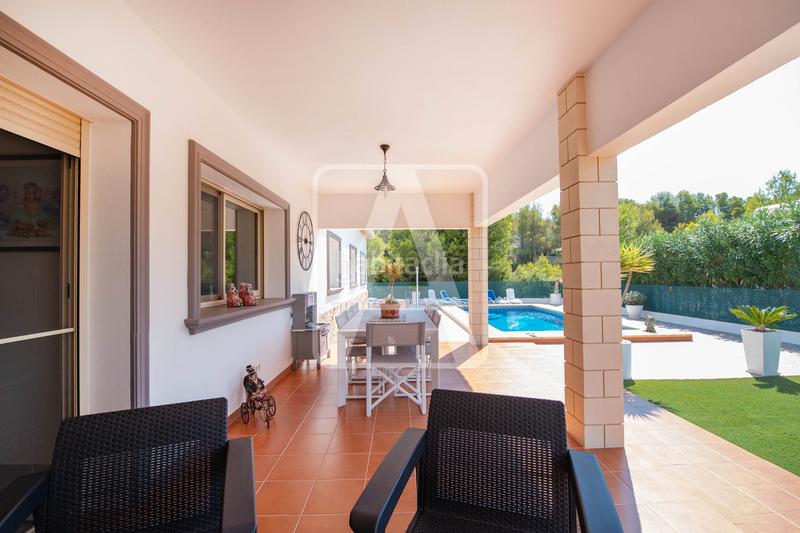 Foto 8452ba22-1ca9-4510-b4f4-3a16c25413b3. Chalet avec chauffage parking piscine dans Carrió - La Merced - Los Pinos Calp Foto 8452ba22-1ca9-4510-b4f4-3a16c25413b3. Chalet avec chauffage parking piscine dans Carrió - La Merced - Los Pinos Calp