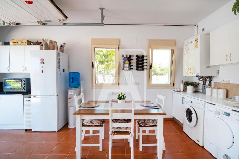 Foto 8e79f28c-34cd-4b2f-bbc6-37fb015c2804. Chalet avec chauffage parking piscine dans Carrió - La Merced - Los Pinos Calp Foto 8e79f28c-34cd-4b2f-bbc6-37fb015c2804. Chalet avec chauffage parking piscine dans Carrió - La Merced - Los Pinos Calp