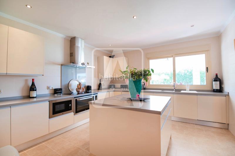 Foto 9c1da25e-5624-42ad-bd0a-31f660c420d3. Chalet avec chauffage parking piscine dans Carrió - La Merced - Los Pinos Calp Foto 9c1da25e-5624-42ad-bd0a-31f660c420d3. Chalet avec chauffage parking piscine dans Carrió - La Merced - Los Pinos Calp