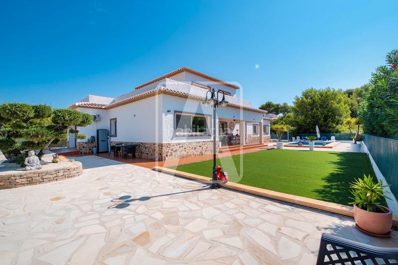 Foto eb769e82-c260-4be5-84cb-c49d8b9c0c9c. Chalet avec chauffage parking piscine dans Carrió - La Merced - Los Pinos Calp Foto eb769e82-c260-4be5-84cb-c49d8b9c0c9c. Chalet avec chauffage parking piscine dans Carrió - La Merced - Los Pinos Calp