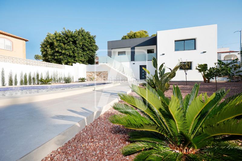 Foto 227a346f-90a6-4f20-8849-97dc14bcc712. Chalet avec chauffage parking piscine dans Carrió - La Merced - Los Pinos Calp Foto 227a346f-90a6-4f20-8849-97dc14bcc712. Chalet avec chauffage parking piscine dans Carrió - La Merced - Los Pinos Calp