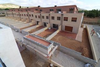 Doppelhaus in Ulldecona. Casas apareadas en zona alta de ulldecona Doppelhaus in Ulldecona. Casas apareadas en zona alta de ulldecona