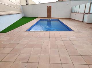 Rez-de-chaussée  Carrer font dels casats. Estudio en font dels casats Rez-de-chaussée  Carrer font dels casats. Estudio en font dels casats