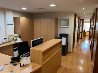 Location Bureau à Altea la Vella. Se alquila oficina con 3 despachos privados en altea centro Location Bureau à Altea la Vella. Se alquila oficina con 3 despachos privados en altea centro