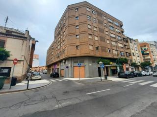 Location Local commercial à Carrer de joaquín costa 39. Espectacular local comercial en esquina Location Local commercial à Carrer de joaquín costa 39. Espectacular local comercial en esquina