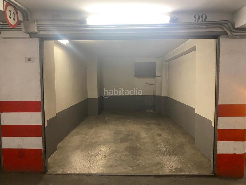 Foto d4dbabb2-dd07-4d25-86a6-1a5caf483dda. Parking voiture dans Jaume III Palma de Mallorca Foto d4dbabb2-dd07-4d25-86a6-1a5caf483dda. Parking voiture dans Jaume III Palma de Mallorca