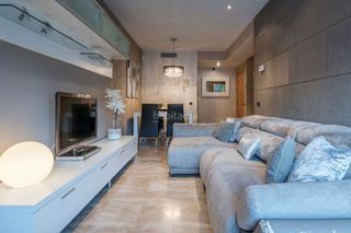 Attique Carrer magnolia. Ático con 3 habitaciones, ascensor, parking, calefacción y terra Attique Carrer magnolia. Ático con 3 habitaciones, ascensor, parking, calefacción y terra