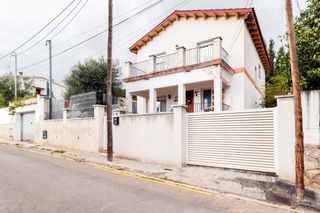 House Carrer flor de lis House Carrer flor de lis