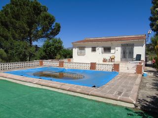 Chalet Carretera planes/relleu, 44. Casita con piscina Chalet Carretera planes/relleu, 44. Casita con piscina