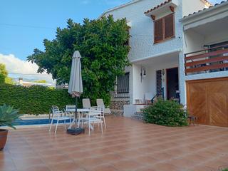 Casa Senia sevilla. Chalet independiente en benicàssim !a 150 metros de la playa! Casa Senia sevilla. Chalet independiente en benicàssim !a 150 metros de la playa!