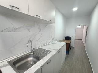 Rez-de-chaussée à Besòs - Maresme. Local convertido a vivienda Rez-de-chaussée à Besòs - Maresme. Local convertido a vivienda