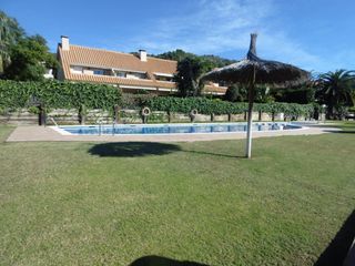 Rent Semi detached house in Carrer moret, 2. Vistas al mar zonas ajardinadas Rent Semi detached house in Carrer moret, 2. Vistas al mar zonas ajardinadas