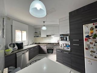 Triplex Carrer sant daniel. Bonito ático en venta que combina confort y estilo! Triplex Carrer sant daniel. Bonito ático en venta que combina confort y estilo!