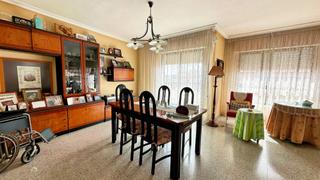 Piso en Pueblo. Esta vivienda excepcional estaacute situada en la avenida princi Piso en Pueblo. Esta vivienda excepcional estaacute situada en la avenida princi