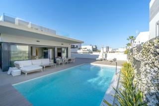 Casa in Campoamor. Villa de lujo de estilo moderno situada en campoamor, solamente Casa in Campoamor. Villa de lujo de estilo moderno situada en campoamor, solamente