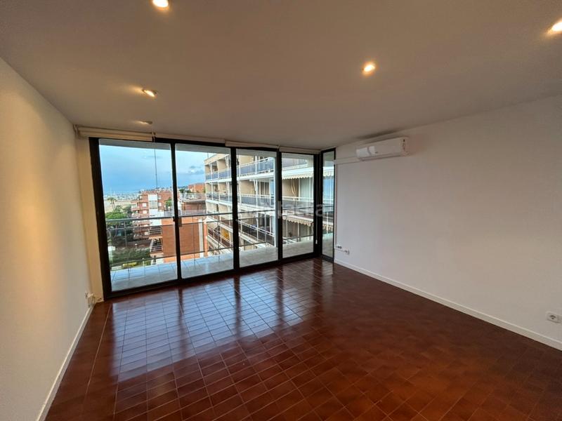 Foto 8ea354e6-dc2d-4beb-873e-d4856b35dcd2. Alquiler apartamento gaudeixi de la primera línia de mar en Sant Vicenç de Montalt Foto 8ea354e6-dc2d-4beb-873e-d4856b35dcd2. Alquiler apartamento gaudeixi de la primera línia de mar en Sant Vicenç de Montalt