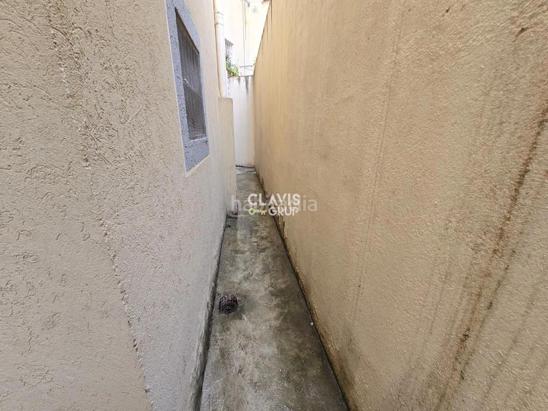 Foto e6c421c4-cfd6-4c62-b039-26bc77feb8c2. Local comercial  ventaalquiler patio Prosperitat en Barcelona Foto e6c421c4-cfd6-4c62-b039-26bc77feb8c2. Local comercial  ventaalquiler patio Prosperitat en Barcelona