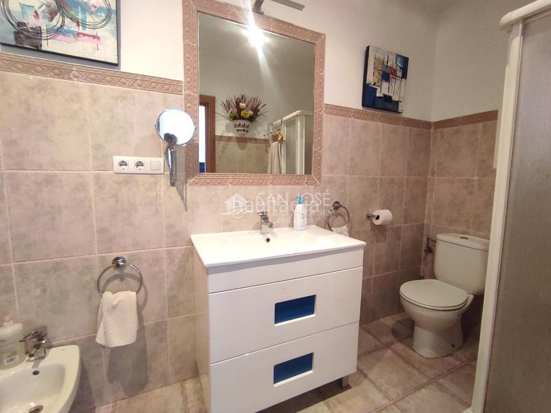 Foto 48aaf1a7-2737-4b77-9c58-88d73b6c2da1. Chalet in Plaza Castelar - Mercado Central Elda Foto 48aaf1a7-2737-4b77-9c58-88d73b6c2da1. Chalet in Plaza Castelar - Mercado Central Elda