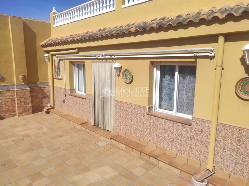 Foto 79aec852-fe6b-4bab-9e84-d7c2979e7c2c. Chalet in Plaza Castelar - Mercado Central Elda Foto 79aec852-fe6b-4bab-9e84-d7c2979e7c2c. Chalet in Plaza Castelar - Mercado Central Elda