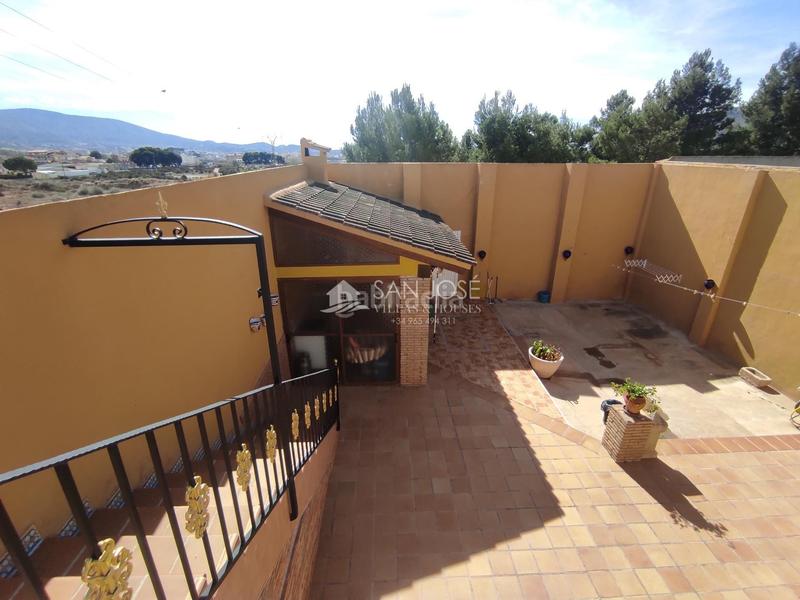 Foto bcf7a013-e01b-49c3-87ec-e39ec8cdeff2. Chalet in Plaza Castelar - Mercado Central Elda Foto bcf7a013-e01b-49c3-87ec-e39ec8cdeff2. Chalet in Plaza Castelar - Mercado Central Elda