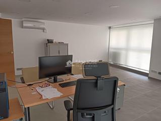 Oficina a Norte. Venta de local de oficinas en santa pola, zona cuartel guardia c Oficina a Norte. Venta de local de oficinas en santa pola, zona cuartel guardia c