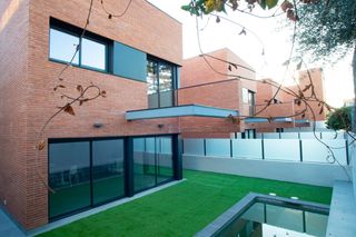 Premià de Mar - Carrer Gran Via De Lluis Companys, 215