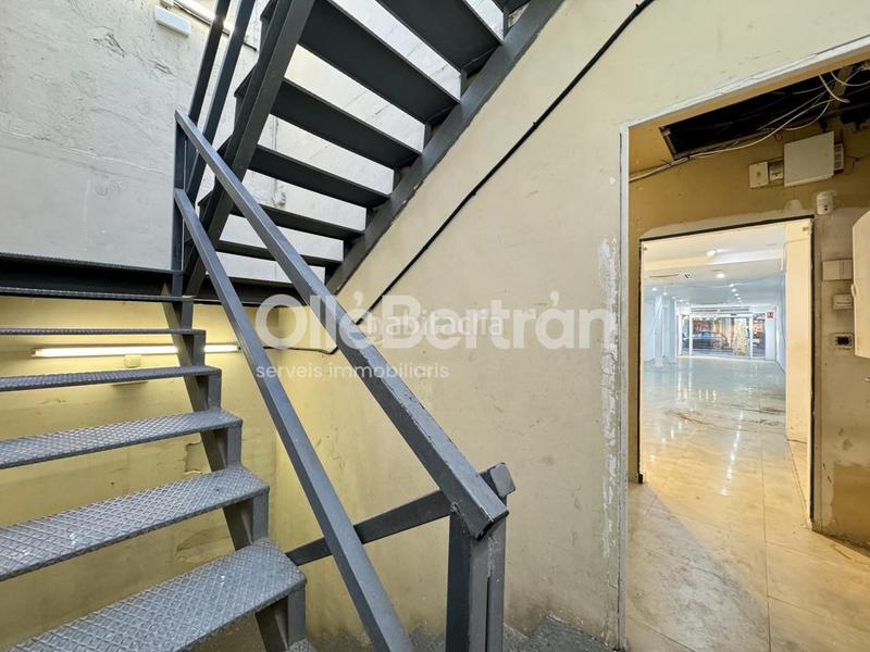 Foto 4b646661-0363-4c6f-8ce0-b1e8c05b1513. Location local commercial dans Hostafrancs Barcelona Foto 4b646661-0363-4c6f-8ce0-b1e8c05b1513. Location local commercial dans Hostafrancs Barcelona