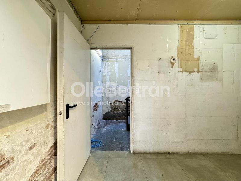 Foto f7be3f7b-fd9f-42fa-9cdf-61cf322942dc. Location local commercial dans Hostafrancs Barcelona Foto f7be3f7b-fd9f-42fa-9cdf-61cf322942dc. Location local commercial dans Hostafrancs Barcelona