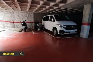 Aparcament cotxe Cornella centro. Plaza doble mas plaza dos motos Aparcament cotxe Cornella centro. Plaza doble mas plaza dos motos